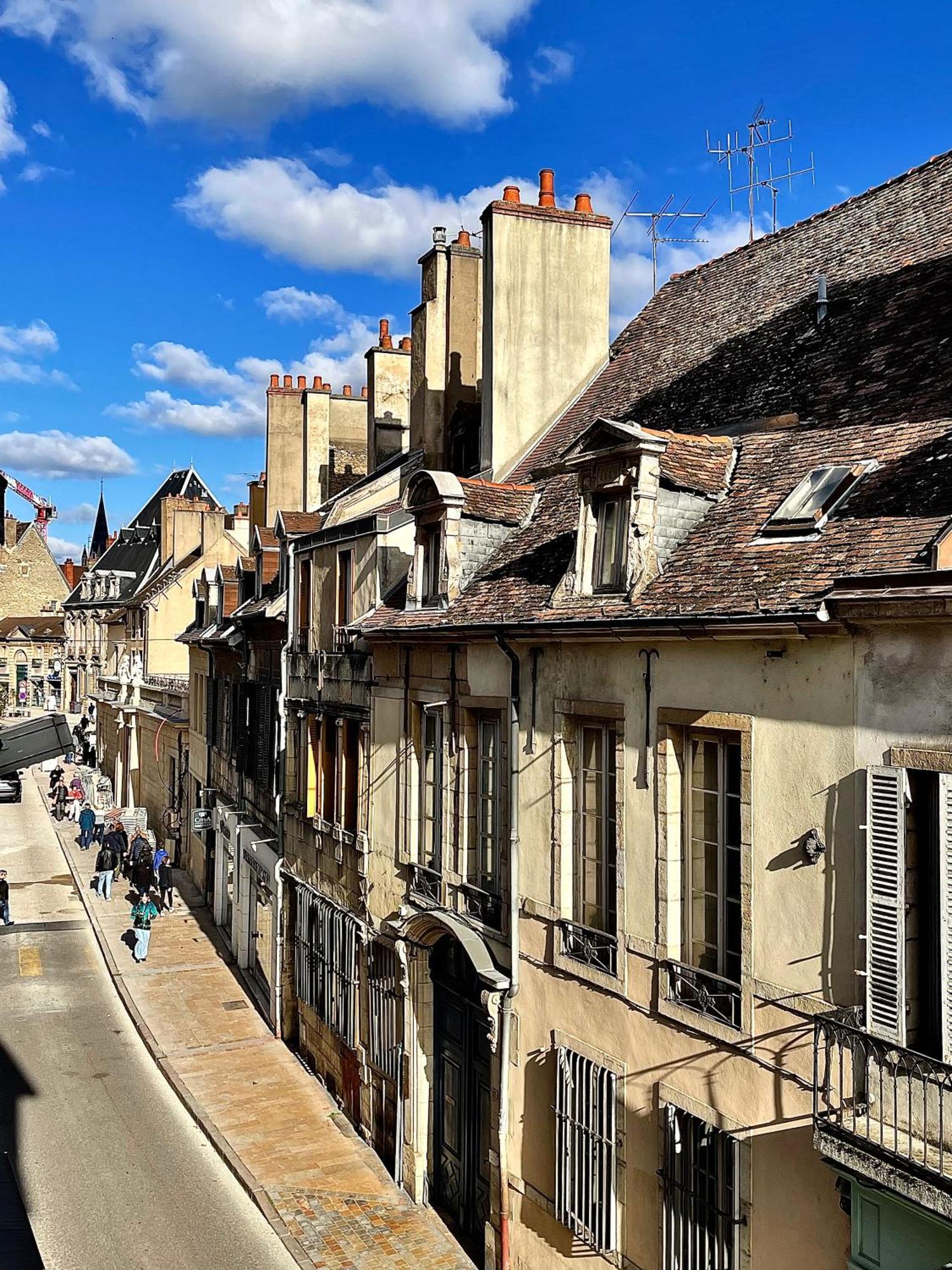 Suite - Le Monge - Dijon Centre Historique Eksteriør bilde